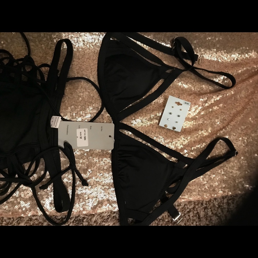 Bikini set - Picture 3 of 3